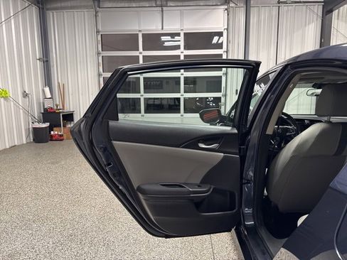 Used 2020 Honda Civic EX image 16