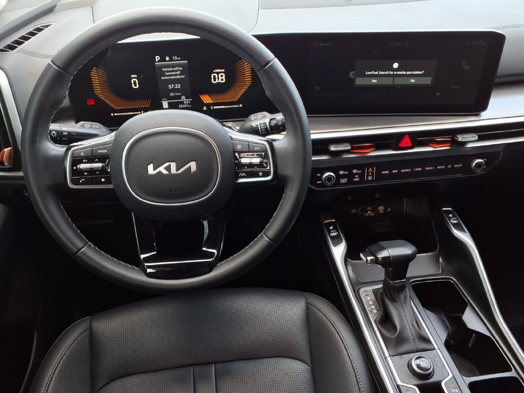 Certified 2025 Kia Sorento S FWD image 14