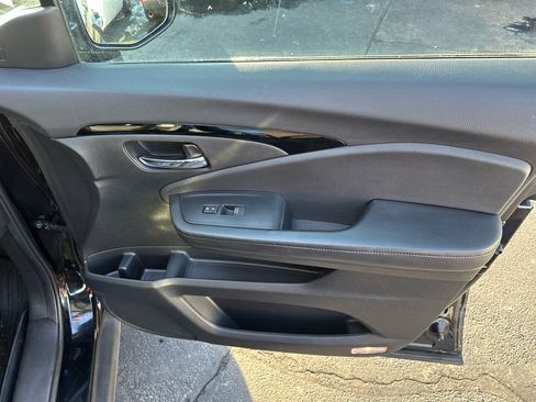 Used 2019 Honda Pilot Elite image 9