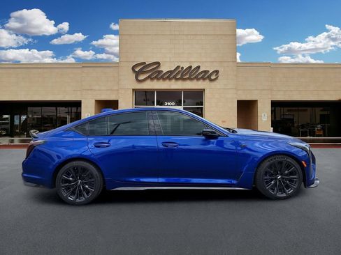 New 2026 Cadillac CT5 V Blackwing RWD image 2