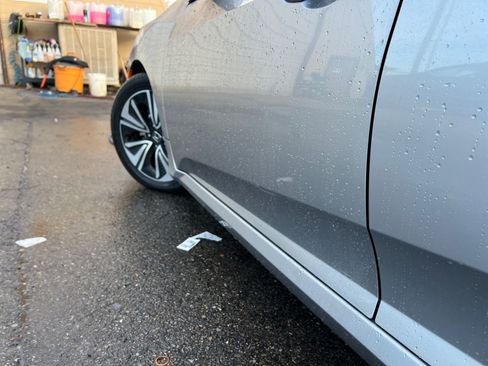 Used 2018 Honda Civic EX-L image 29