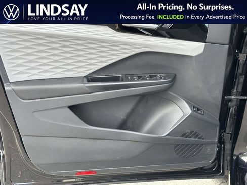 Used 2023 Volkswagen Taos S w/ Driver Assistance Package image 9