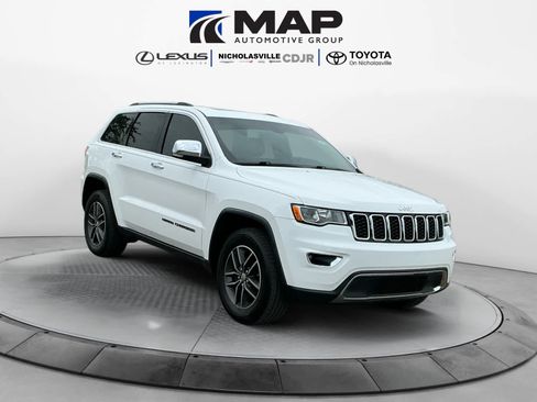 Used 2018 Jeep Grand Cherokee Limited w/ Trailer Tow Group IV AWD/4WD image 7