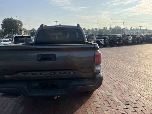 Used 2021 Toyota Tacoma TRD Pro AWD/4WD image 12