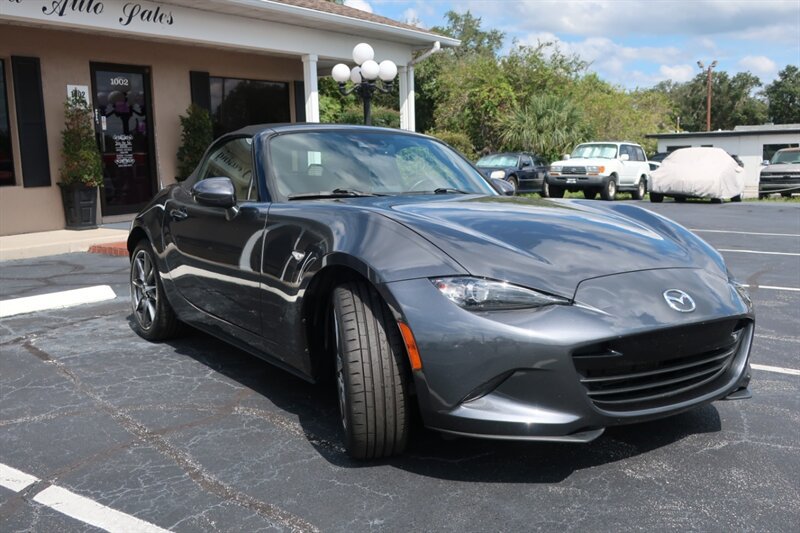 Used 2016 MAZDA MX-5 Miata Grand Touring RWD image 3