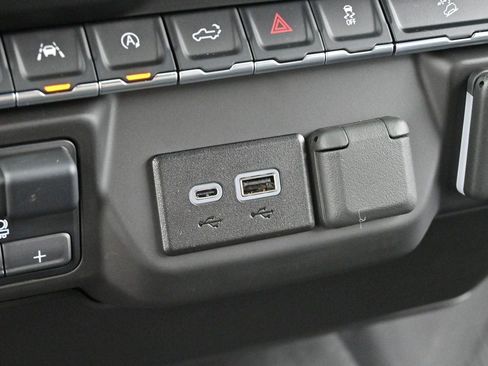 Used 2025 Chevrolet Silverado 1500 Custom Trail Boss w/ Turbomax Blackout Package AWD/4WD image 24