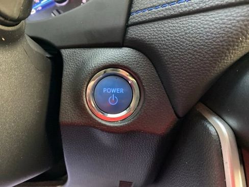 Used 2022 Toyota RAV4 SE w/ Convenience Package AWD/4WD image 19