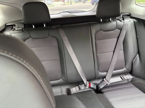 Used 2025 Chevrolet Trax LT w/ LT Convenience Package image 32