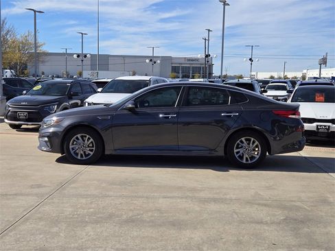 Used 2019 Kia Optima LX image 12