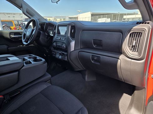 Used 2025 Chevrolet Silverado 1500 Custom Trail Boss w/ Turbomax Blackout Package AWD/4WD image 27