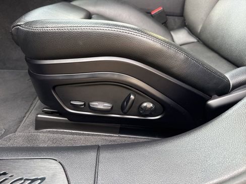 Used 2022 Porsche Panamera 4 Platinum Edition image 20