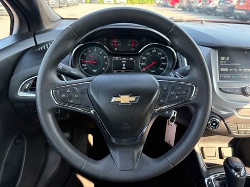 Used 2017 Chevrolet Cruze LT w/ RS Package FWD image 14