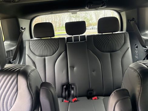 Used 2024 Hyundai Palisade Calligraphy image 15