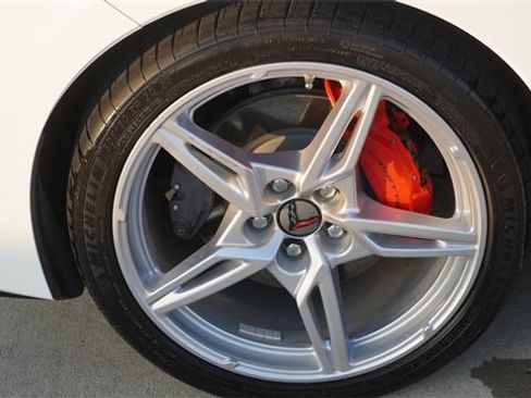 Used 2022 Chevrolet Corvette Stingray Preferred Cpe w/ Engine Appearance Package image 11