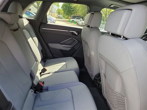 New 2025 Audi Q3 2.0T Premium image 13