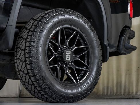 Used 2024 Chevrolet Silverado 2500 High Country w/ High Country Premium Package image 58