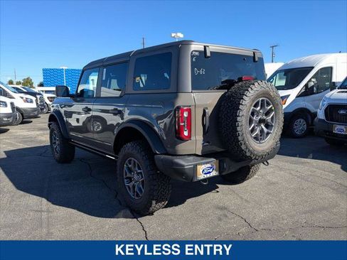 New 2025 Ford Bronco Badlands image 3