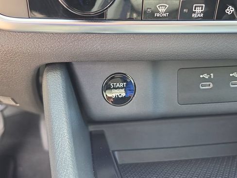 Certified 2026 Nissan Rogue SV FWD image 27