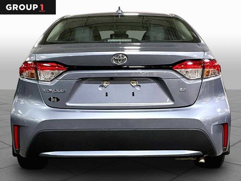 Used 2021 Toyota Corolla LE FWD image 4