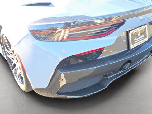 Used 2023 Maserati MC20 Spyder image 12