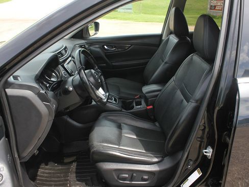 Used 2017 Nissan Rogue SL image 30