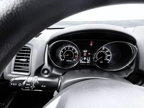 Used 2021 Mitsubishi Outlander Sport ES FWD image 18