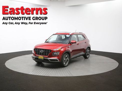 Used 2024 Hyundai Venue SEL image 55