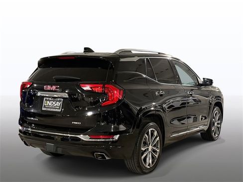 Used 2020 GMC Terrain Denali w/ Denali Premium Package image 10