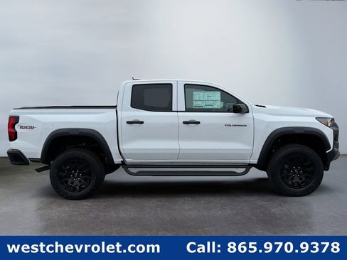 New 2026 Chevrolet Colorado Trail Boss AWD/4WD image 2
