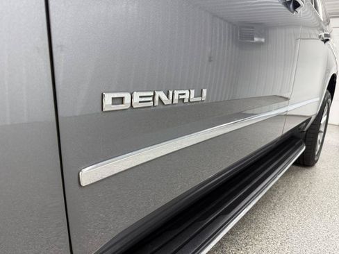 Used 2020 GMC Yukon XL Denali w/ Open Road Package AWD/4WD image 12