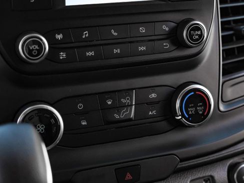 Used 2022 Ford Transit 250 Medium Roof image 29