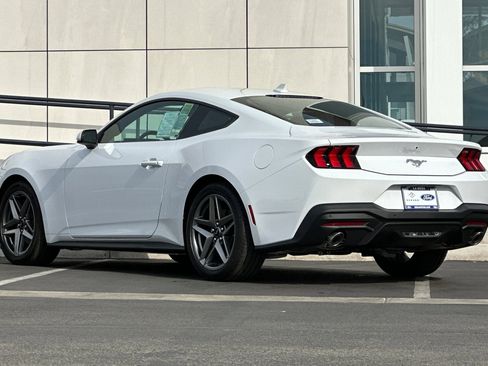 New 2026 Ford Mustang Coupe image 5