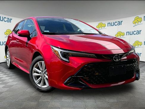 Used 2025 Toyota Corolla SE FWD image 1