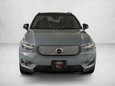 Used 2021 Volvo XC40 P8 Recharge image 2