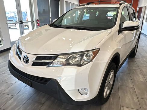 Used 2013 Toyota RAV4 XLE AWD/4WD image 8