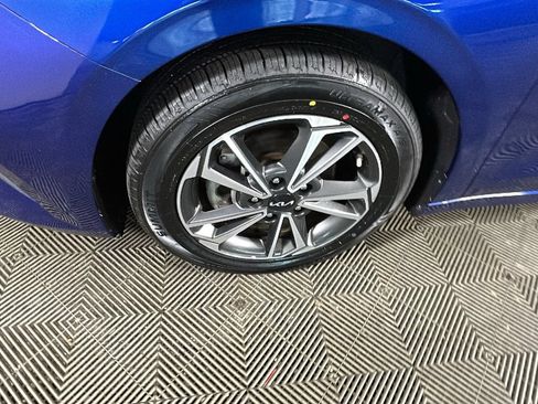 Used 2022 Kia Forte LXS FWD image 10