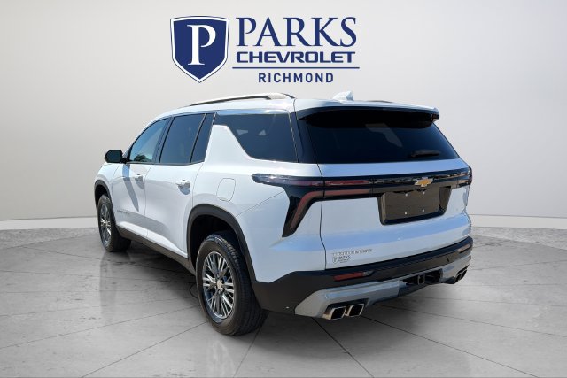 Used 2024 Chevrolet Traverse LT FWD image 5
