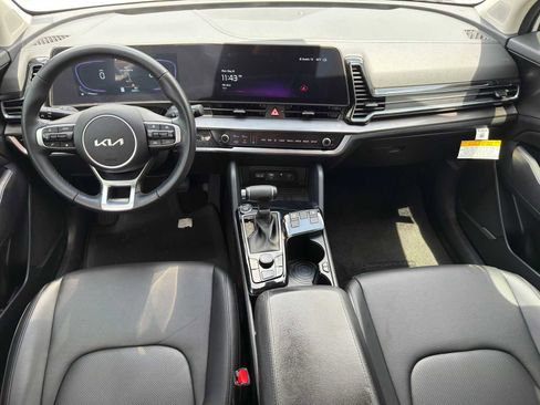 Certified 2025 Kia Sportage EX FWD image 20