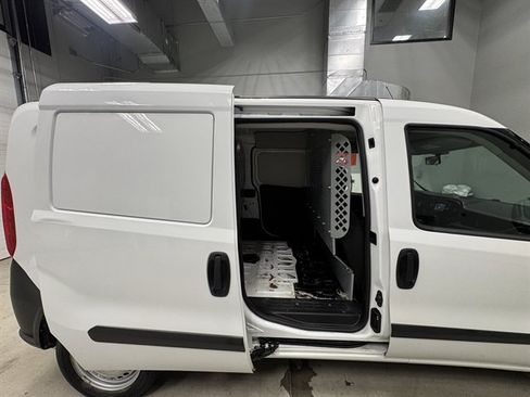 Used 2021 RAM ProMaster City Tradesman FWD image 13