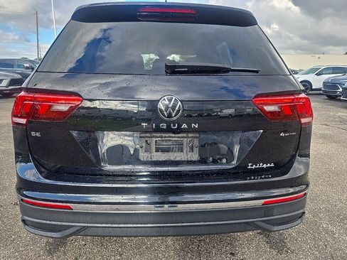 Used 2024 Volkswagen Tiguan SE AWD/4WD image 4