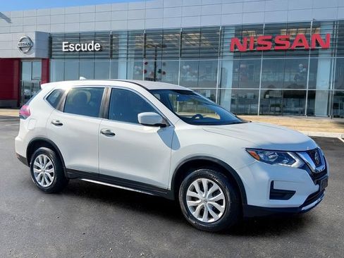 Certified 2019 Nissan Rogue S AWD/4WD image 1