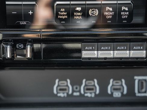 New 2026 RAM 3500 Longhorn image 29