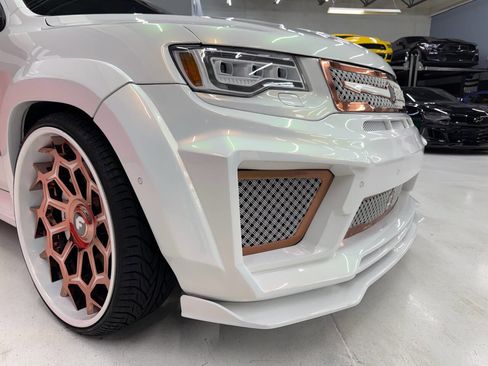 Used 2018 Jeep Grand Cherokee Trackhawk image 11