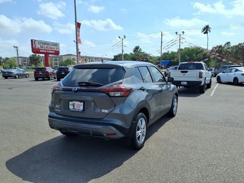 Used 2025 Nissan Kicks Play S image 5