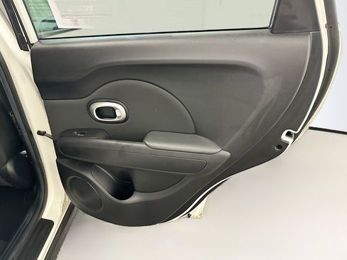 Used 2017 Kia Soul + w/ Designer's Package FWD image 30