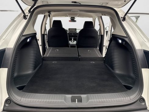 Used 2023 Honda HR-V LX image 18