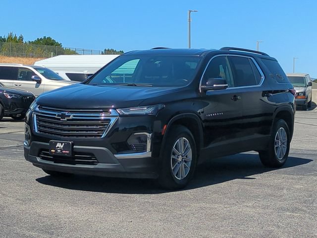Used 2023 Chevrolet Traverse LT w/ LPO, Cargo Package FWD image 4