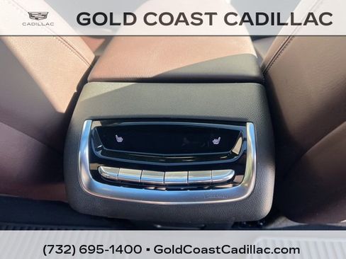 Certified 2023 Cadillac XT6 Premium Luxury image 9