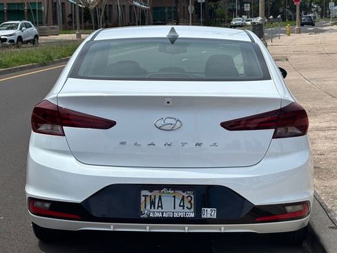 Used 2019 Hyundai Elantra Value Edition w/ Cargo Package image 4