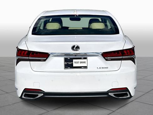 Used 2018 Lexus LS 500 w/ Interior Upgrade Package image 5